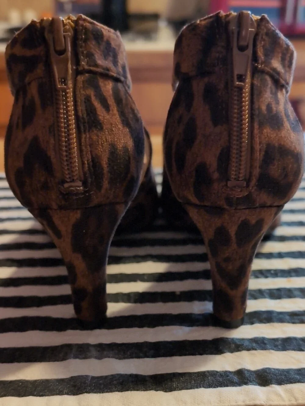 Life Stride Animal Print T-Strap Women's Heels - Brown
